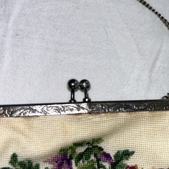 Vintage floral needle point purse - Picture 8 of 12
